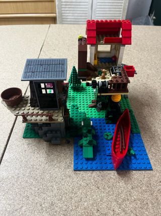 Casa sull'albero LEGO con accessori extra