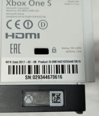 Consola Xbox One S Bianca + Controller + 5 Giochi