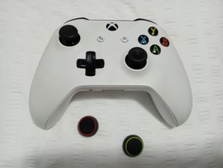 Consola Xbox One S Bianca + Controller + 5 Giochi