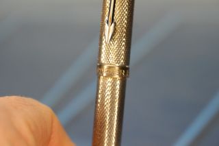 Bolígrafo Parker 30μ. Plaqué plata.