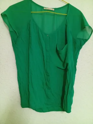 Lote 4 camisas: 2 cortas, 1 larga, 1 verde.prec to