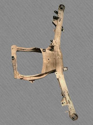 Cuna trasera BMW 740i E32