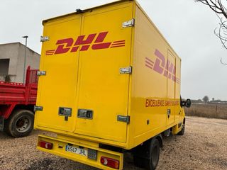 se vende camión 3500 kg Renault master paquetero