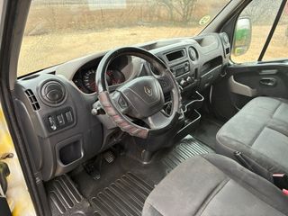 se vende camión 3500 kg Renault master paquetero