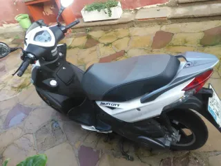 Moto Agility 125cc Scooter 5200km.no negociable