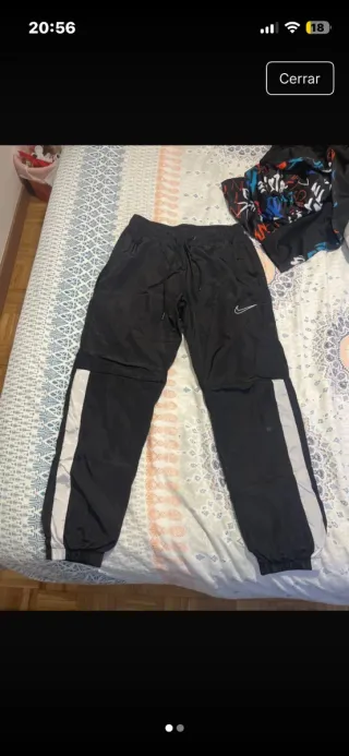 Pantalón Nike Negro y Blanco