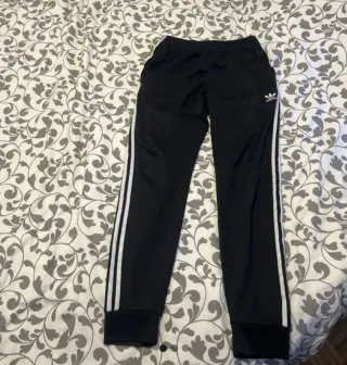 Pantalón Adidas Negro Rayas Blancas
