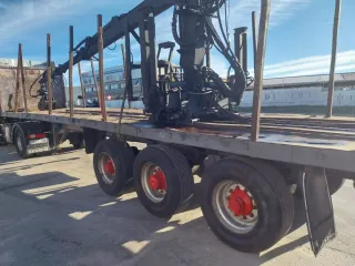 Semirremolque forestal LECIÑENA con grúa