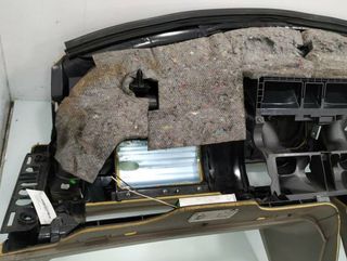 Salpicadero volvo 39873785 xc90 d5 427389