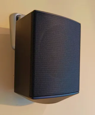 TV LG 43 4K UHD Smart TV WiFi + Barra de sonido LG