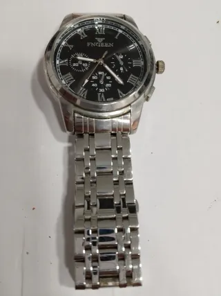 Reloj Fngeen Negro y Plateado