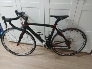 Bicicleta de carretera Pinarello réplica