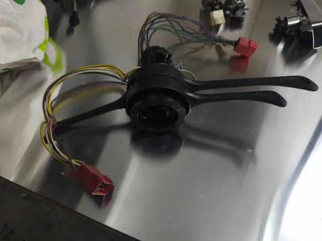 Mando luces 1430 y Seat 600