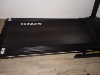 Cinta corrercon 15%de inclinacion nueva vale 750€