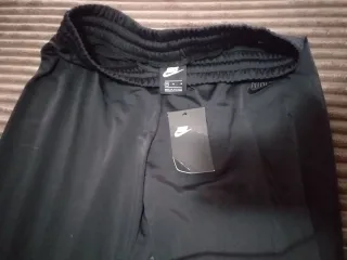 Pantalón chándal Nike negro