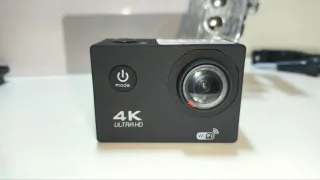 Cámara de Acción 4K Ultra HD Wifi + Accesorios