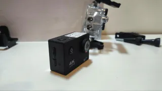 Cámara de Acción 4K Ultra HD Wifi + Accesorios