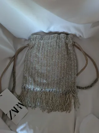 Bolso Zara de fiesta con abalorios
