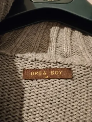 Cardigan uomo con cappuccio e alamari