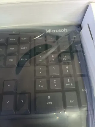 Teclado Ergonómico Microsoft y ratón Alemán