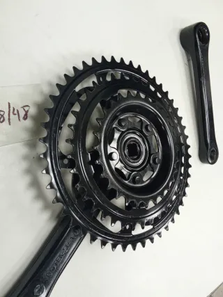 Lote componentes bicicleta: frenos, pedales, plato