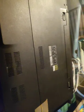 Portátil Asus Core i7 8GB RAM 128GB SSD+500HDD