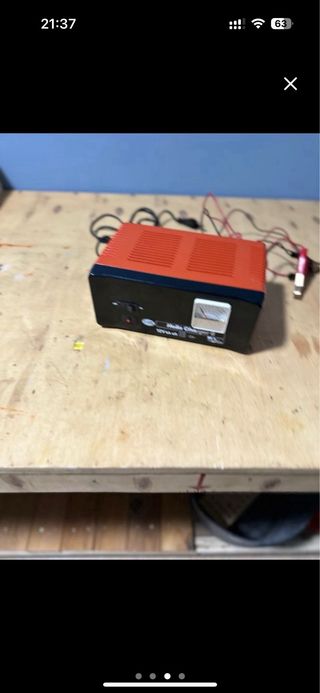 Cargador Batería Coche HELLA Charger 6