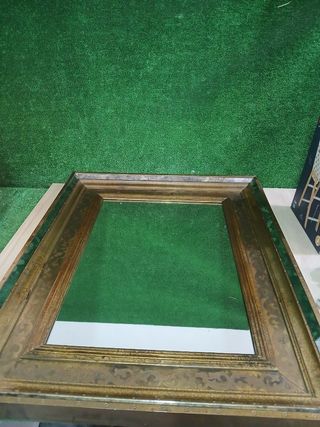 ESPEJO CON DOBLE MARCO DE MADERA Dorado