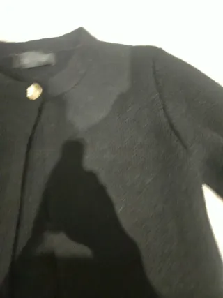 Chaqueta Zara negra con flecos