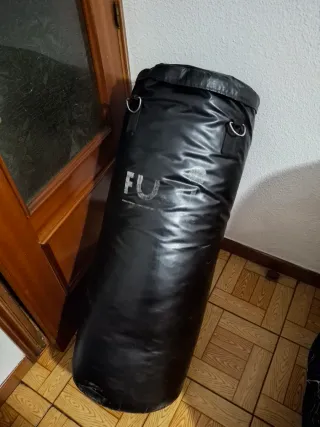 Saco de boxeo FUJI,30kg,1m,piel