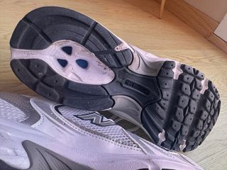 Zapatillas New Balance 530 Gris y Blanco