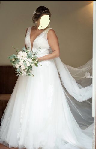 Vestido Novia Pronovias T.42 + Velo Catedral