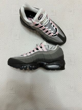 Nike Air Max 95 Gris y Rosa talla 40EU