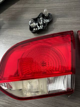 Pilotos Portón Golf 6