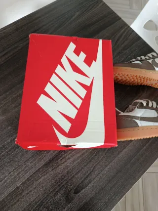 Nike Campo Nuove con Cartellino