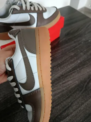 Nike Campo Nuove con Cartellino