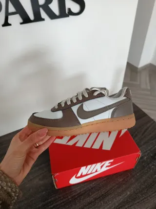 Nike Campo Nuove con Cartellino