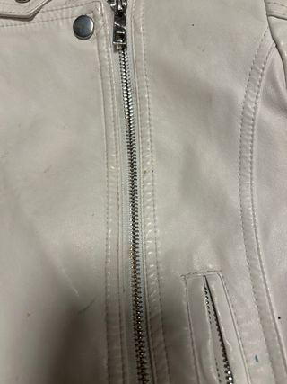 Cazadora cuero blanca