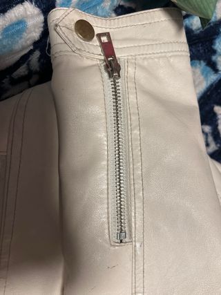 Cazadora cuero blanca