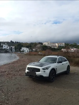 Infiniti FX30 Diesel 2013 full equip