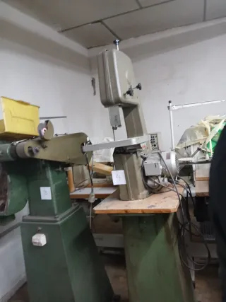 Sierra de cinta para madera