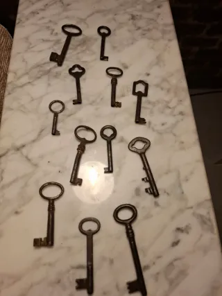 Lote de llaves antiguas