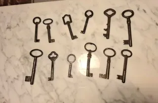 Lote de llaves antiguas