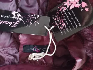 Chaqueta mujer burdeos con pelo