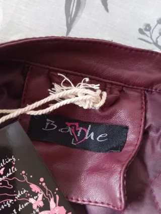 Chaqueta mujer burdeos con pelo