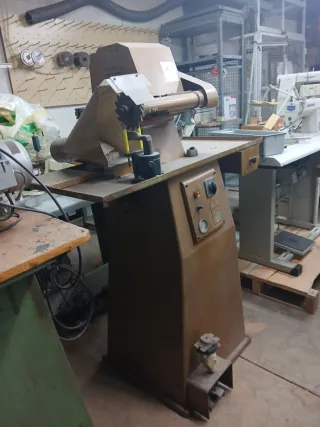 Máquina lijadora y fresadora industrial