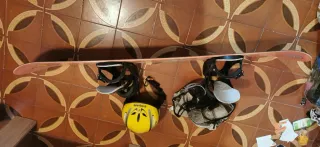 Tabla Snowboard, Casco y Fijaciones extras