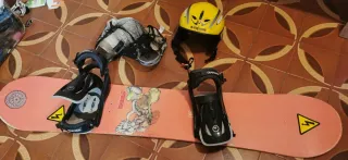 Tabla Snowboard, Casco y Fijaciones extras