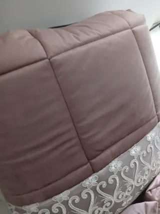 Trapunta rosa con pizzo