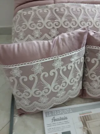 Trapunta rosa con pizzo